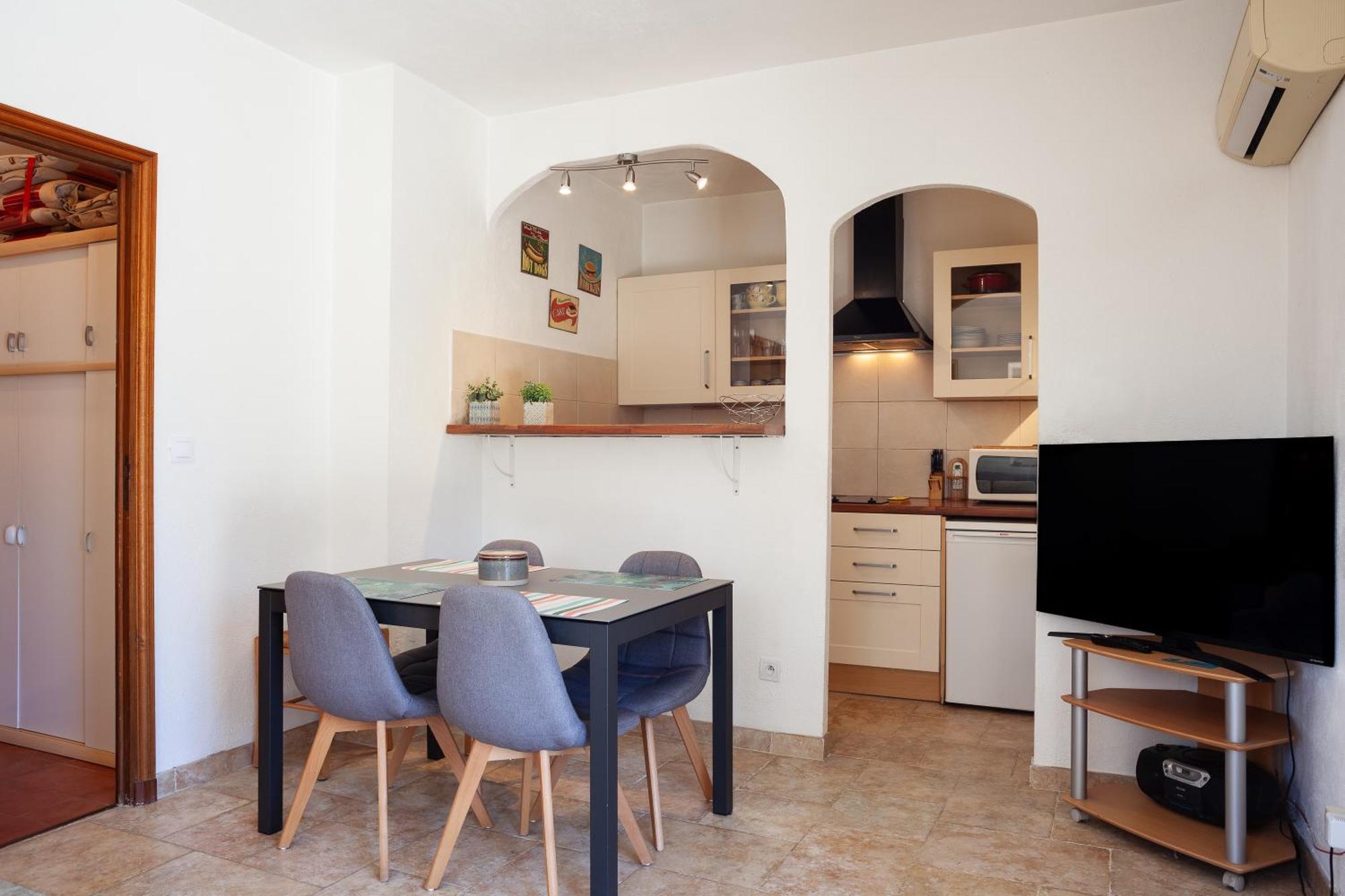 Somptueux Appartement Avec Jardin Каси Экстерьер фото