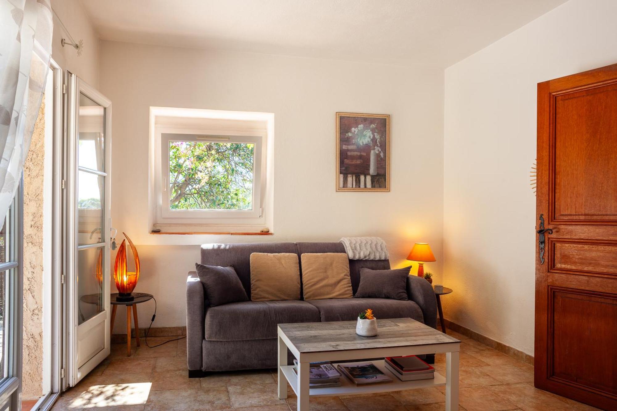 Somptueux Appartement Avec Jardin Каси Экстерьер фото